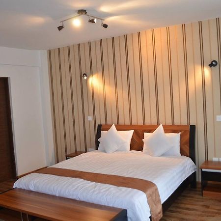 We Hotel And Suites Nairobi Dış mekan fotoğraf