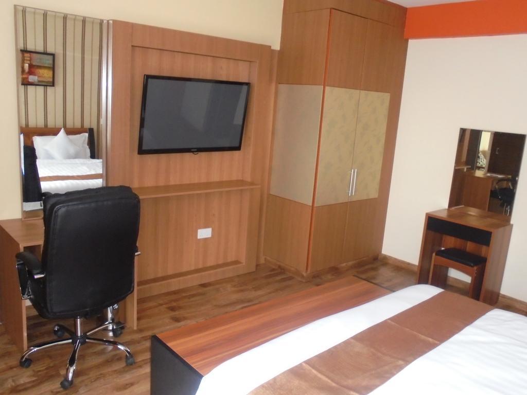 We Hotel And Suites Nairobi Dış mekan fotoğraf