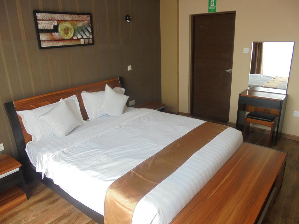 We Hotel And Suites Nairobi Dış mekan fotoğraf