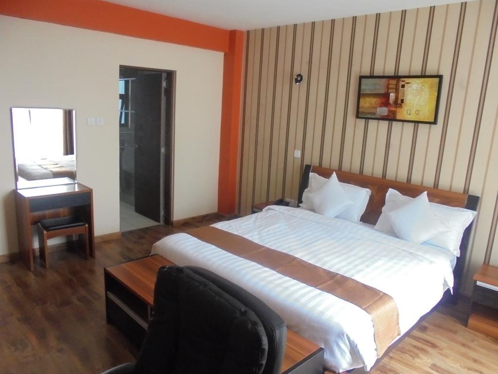 We Hotel And Suites Nairobi Dış mekan fotoğraf