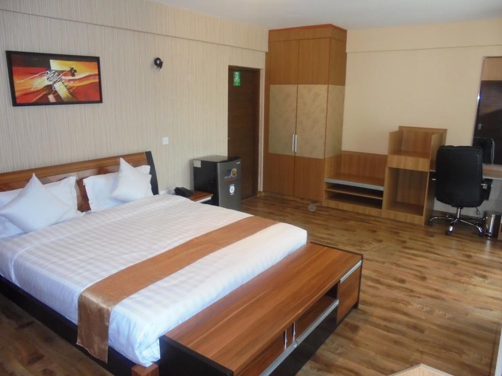 We Hotel And Suites Nairobi Dış mekan fotoğraf