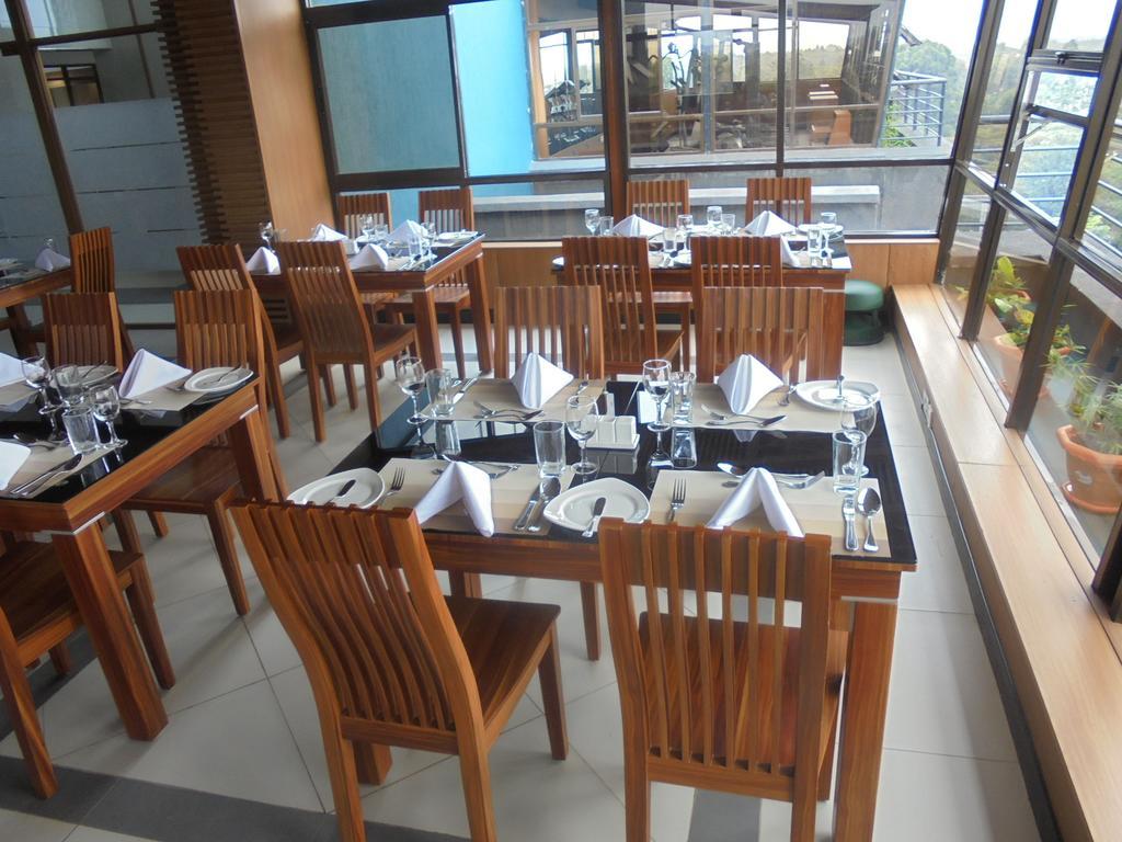 We Hotel And Suites Nairobi Dış mekan fotoğraf