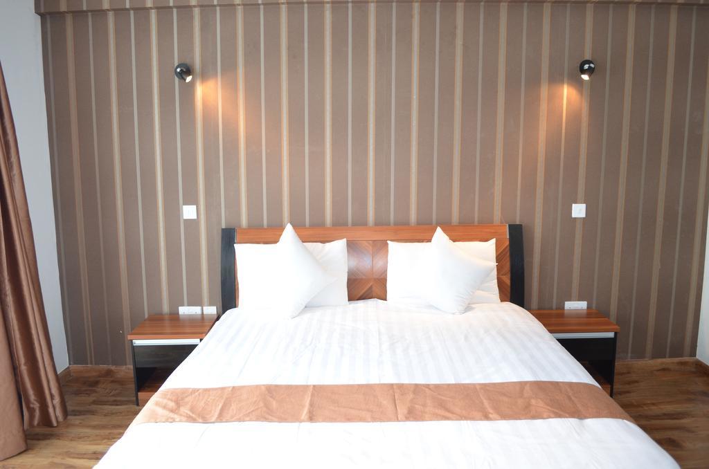 We Hotel And Suites Nairobi Dış mekan fotoğraf